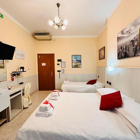 Hotel Galata Генуя Экстерьер фото