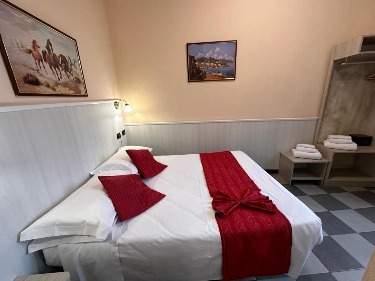 Hotel Galata Генуя Экстерьер фото