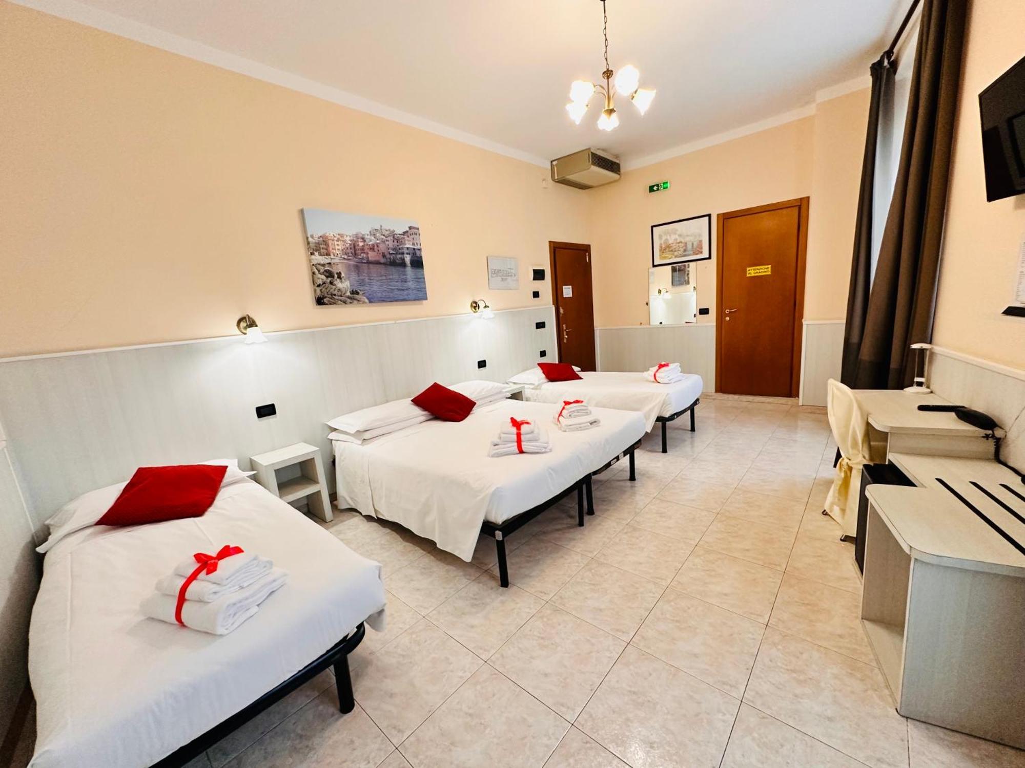 Hotel Galata Генуя Экстерьер фото