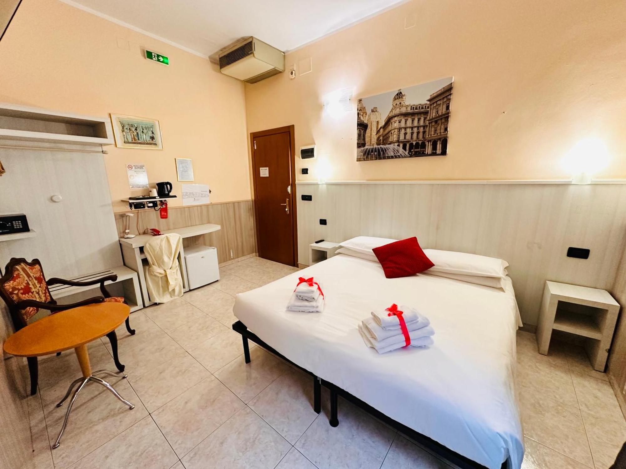 Hotel Galata Генуя Экстерьер фото