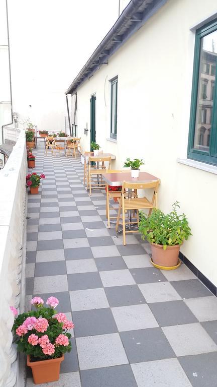 Hotel Galata Генуя Экстерьер фото