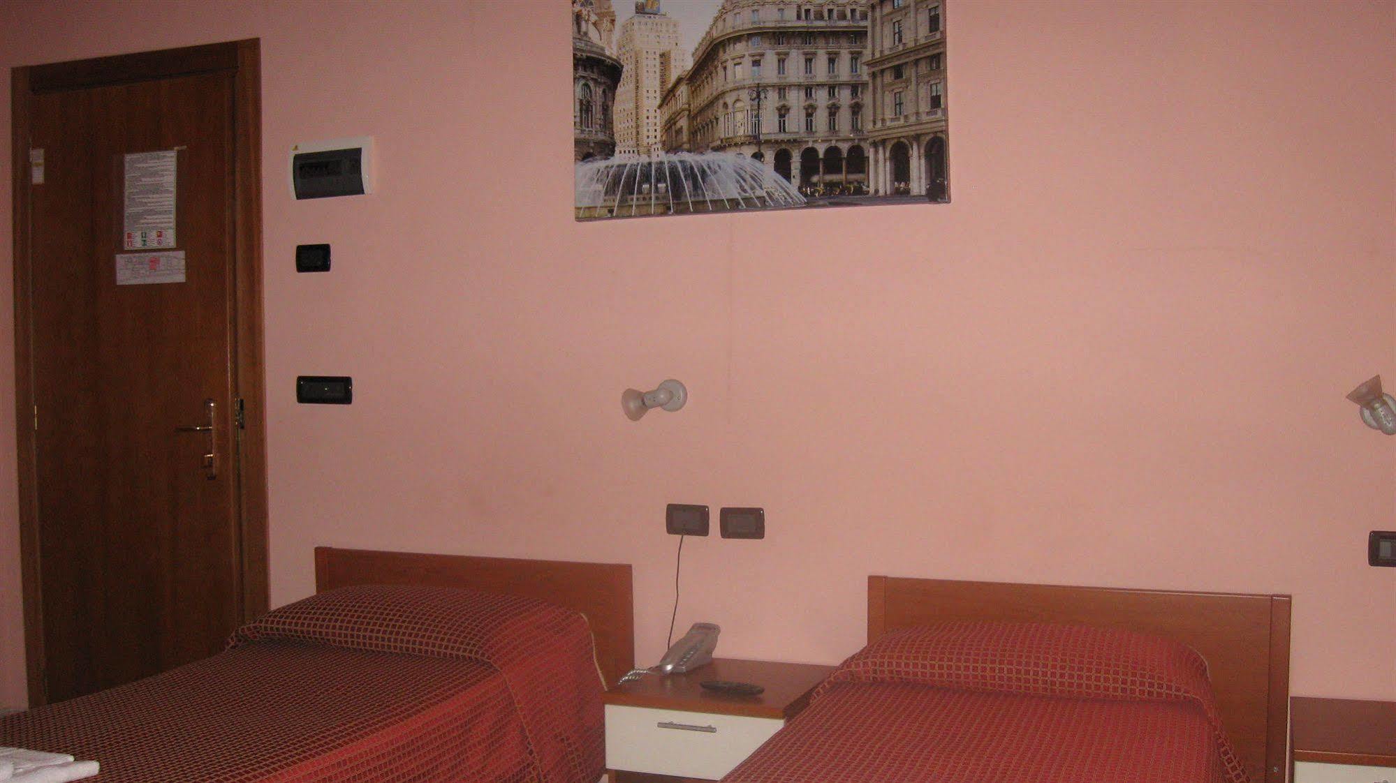Hotel Galata Генуя Экстерьер фото